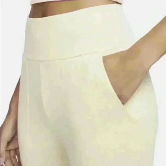 Nike Yoga Flow 7/8 Slim Fit Pants Oatmeal DB4480-141 - Picture 3 of 4